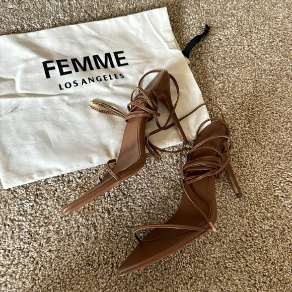 Femme LA Strappy Heel - Picture 3 of 7